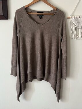 Cynthia Rowley Taupe V-Neck Merino wool oversized Sweater- Medium PtP 20 inch